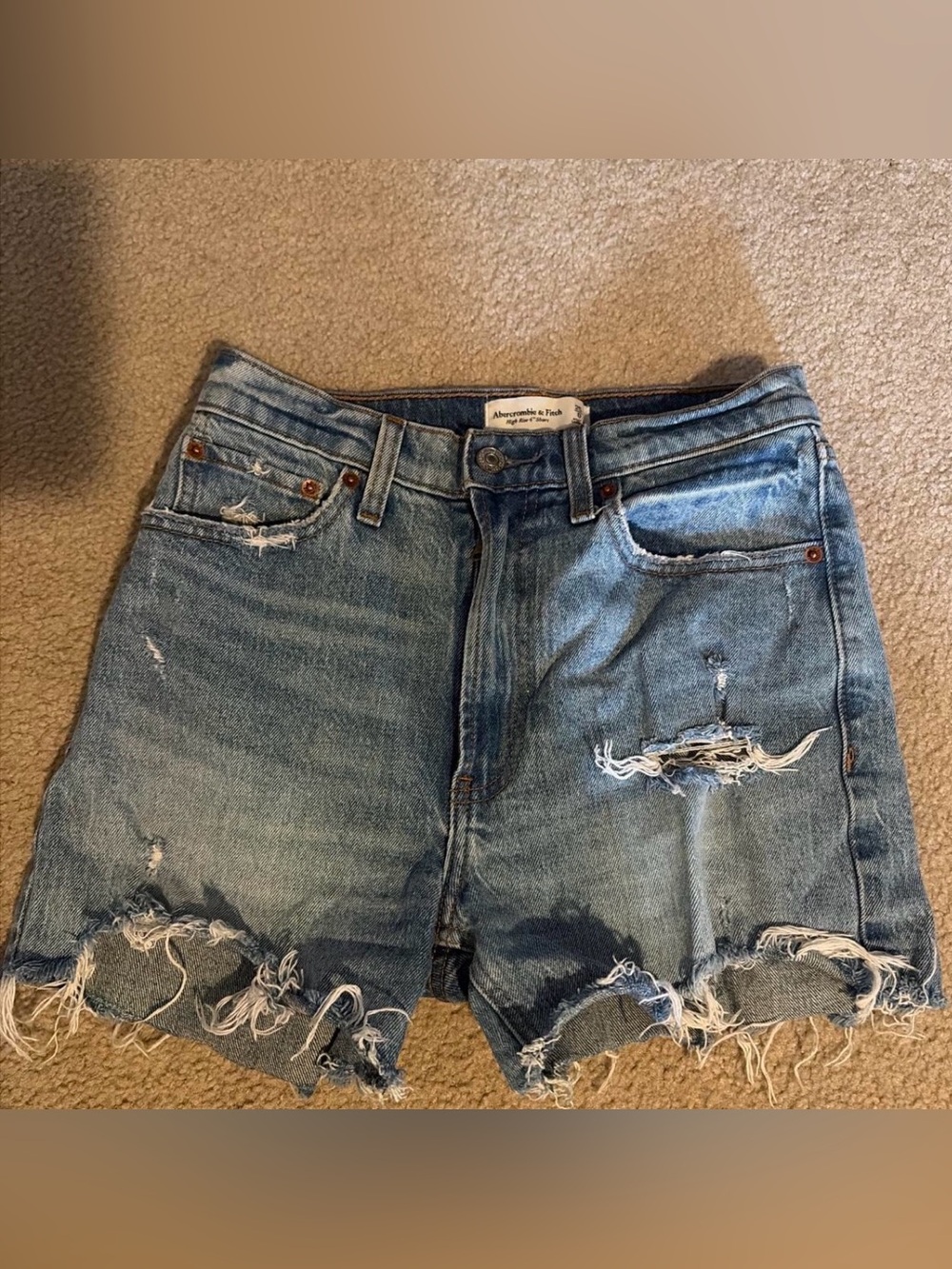Abercrombie & Fitch High Rise 4” size 25